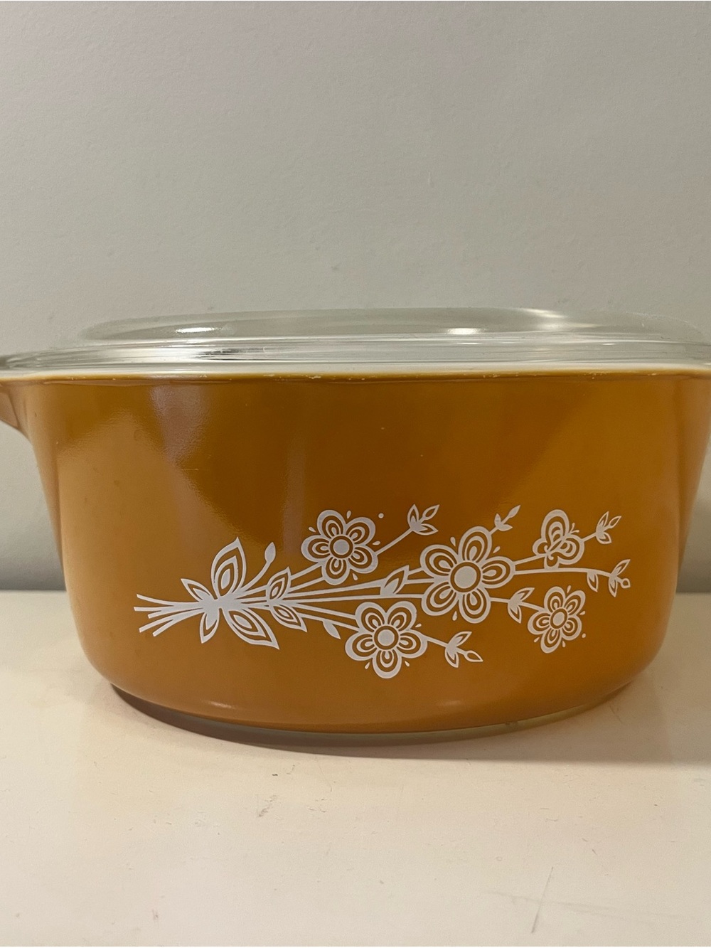 Pyrex 475B Butterfly Gold Cinderella Casserole Dish with Lid 2.5L